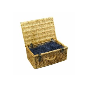 14" Traditional wicker hamper (up to 8 items)